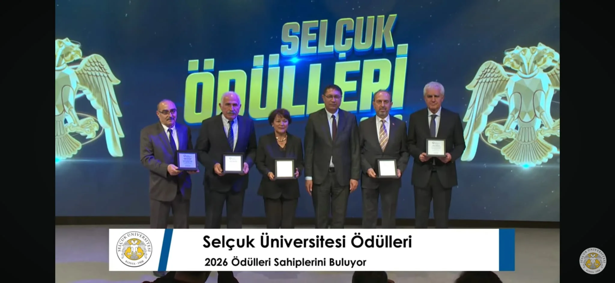 Fakültemiz Sekreteri Haluk Çini'ye Vefa Ödülü